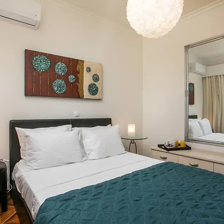 Luciana * Rhodes City